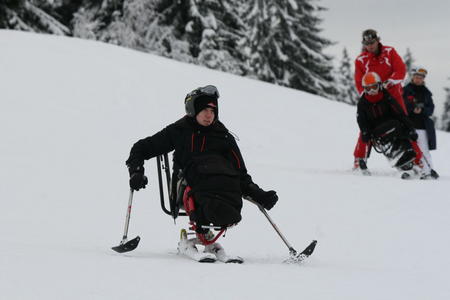 David Proud sit skiing